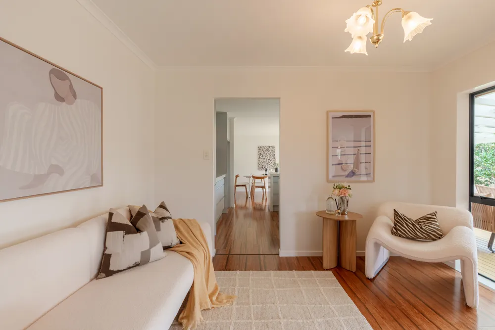 Photos of 37 Vanderbilt Parade