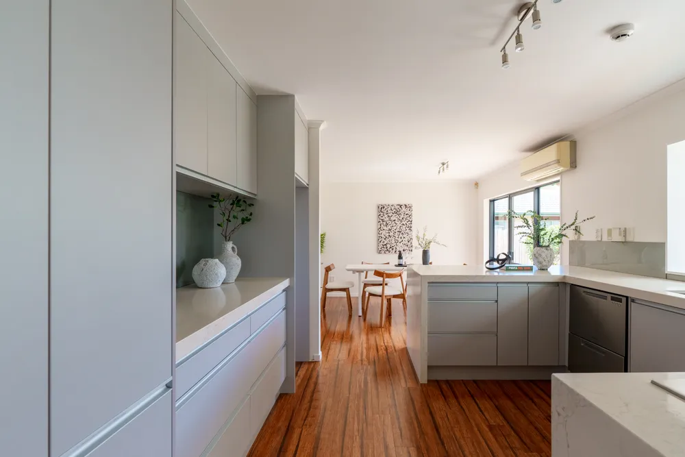 Photos of 37 Vanderbilt Parade