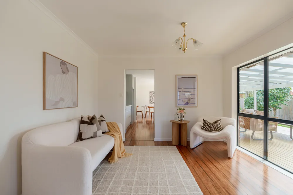 Photos of 37 Vanderbilt Parade