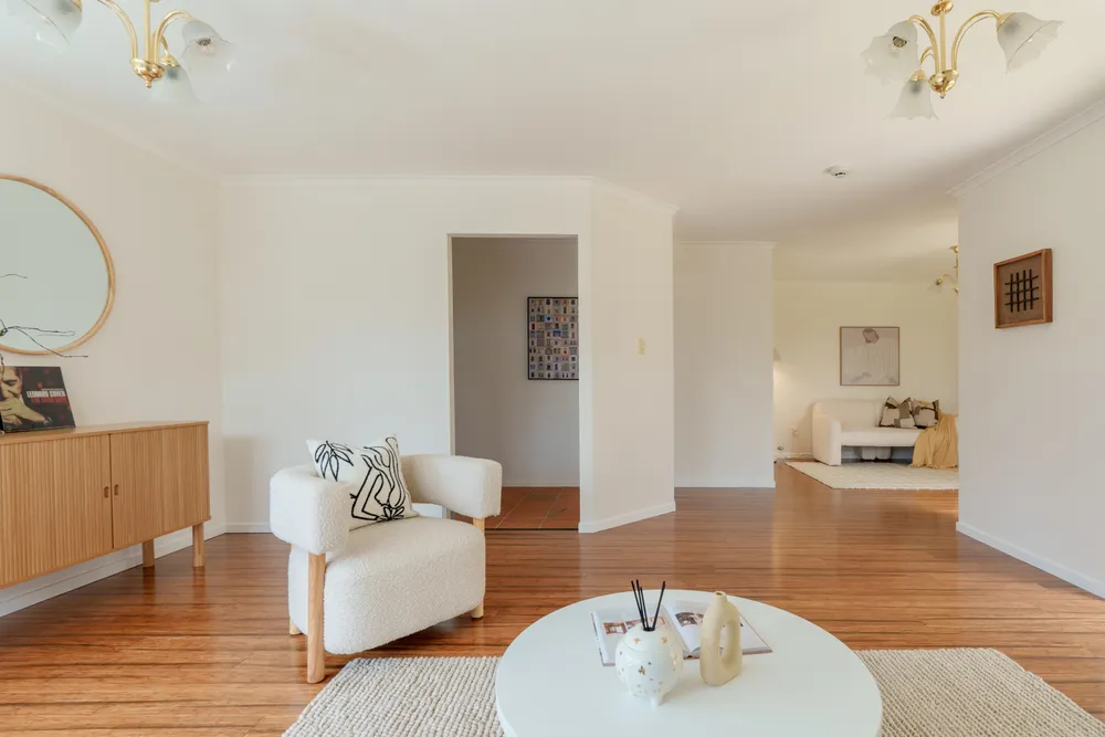 Photos of 37 Vanderbilt Parade