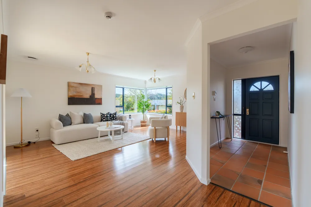Photos of 37 Vanderbilt Parade