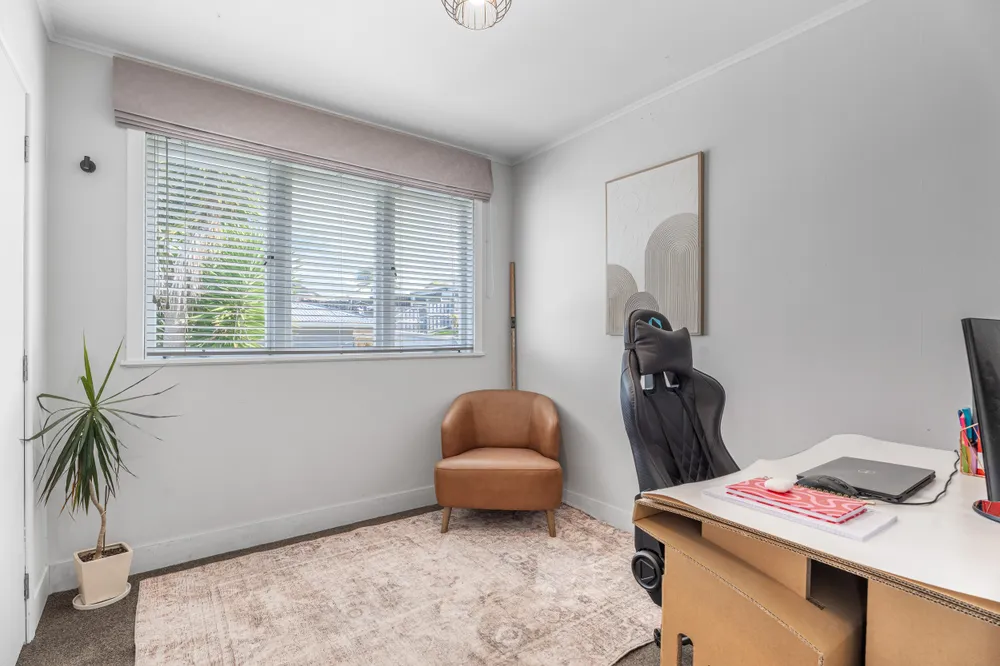 Photos of 33 Mulgan Street