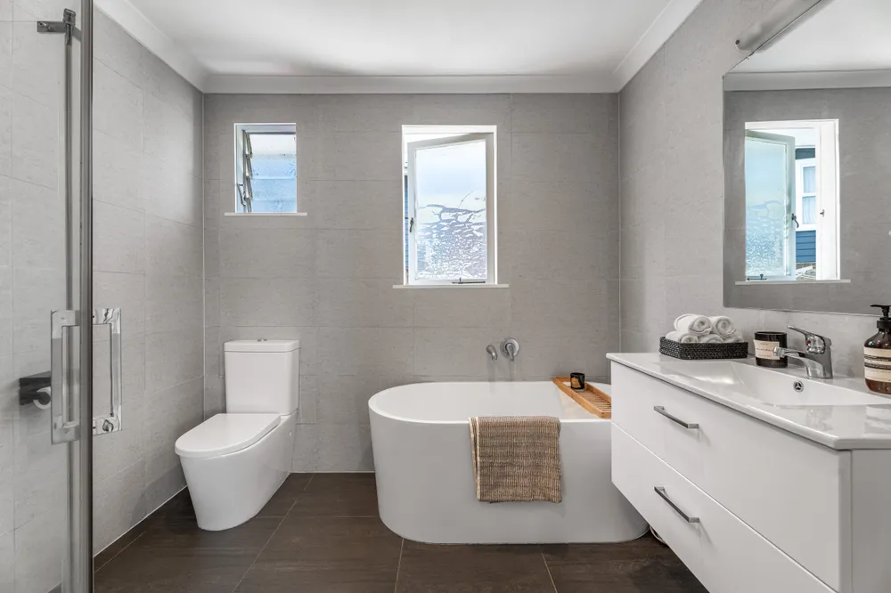 Photos of 33 Mulgan Street