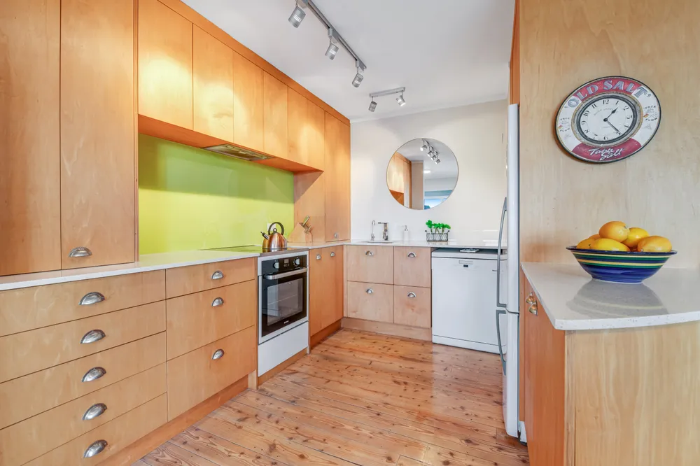 Photos of 25 Moffat Road
