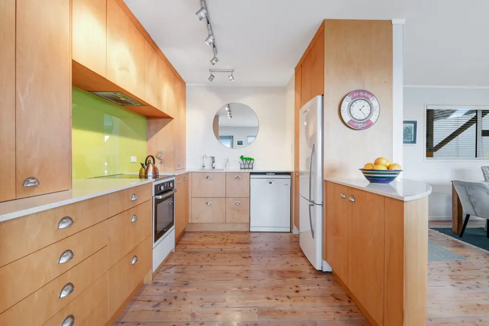Photos of 25 Moffat Road