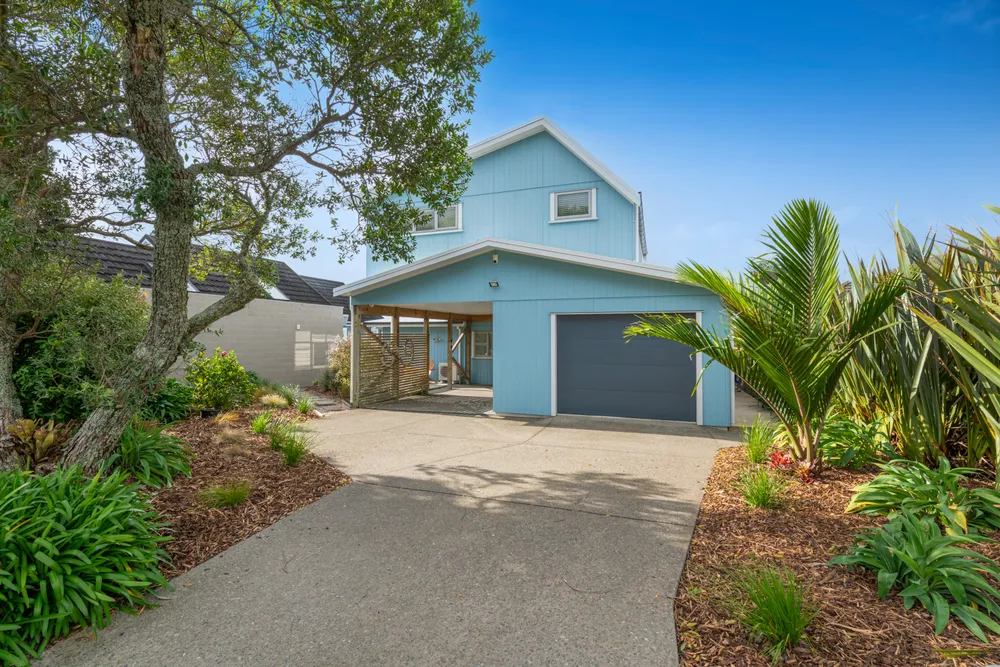 Photos of 25 Moffat Road