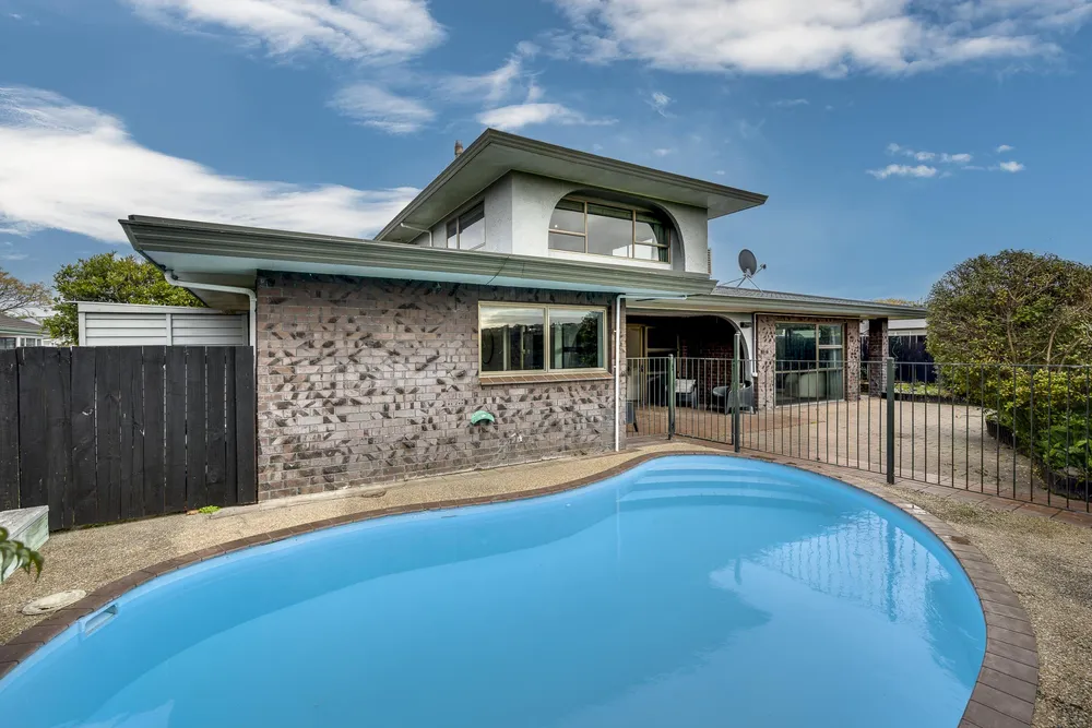 Photos of 57a McDonald Street