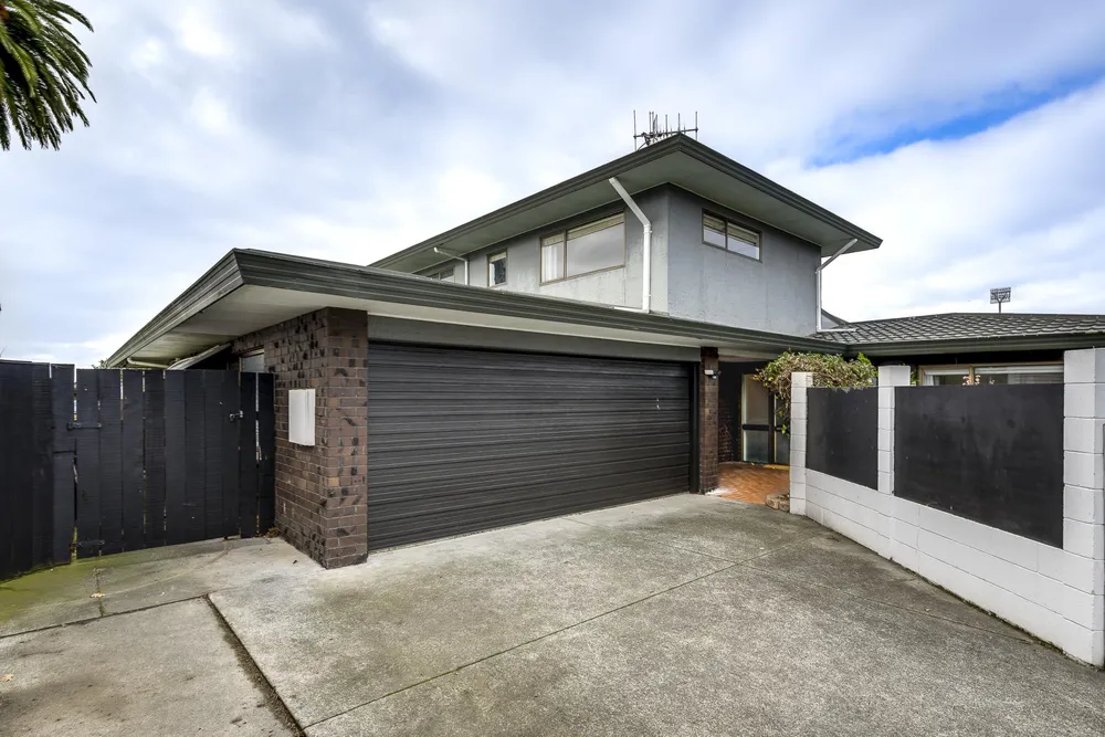 Photos of 57a McDonald Street