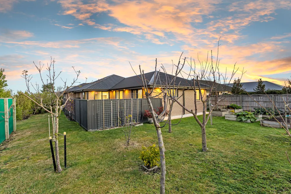 Photos of 5 Lignite Drive