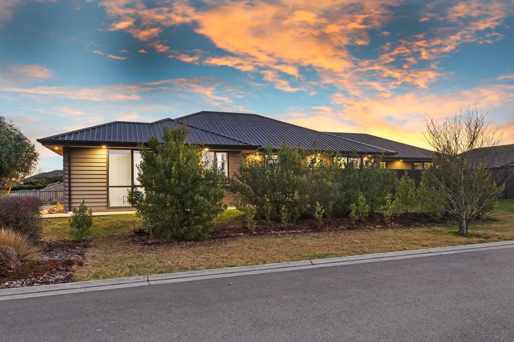 Photos of 5 Lignite Drive