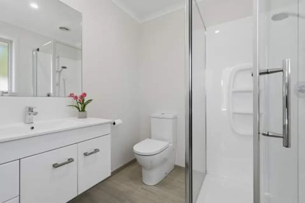 Photos of 35 Leet Crescent
