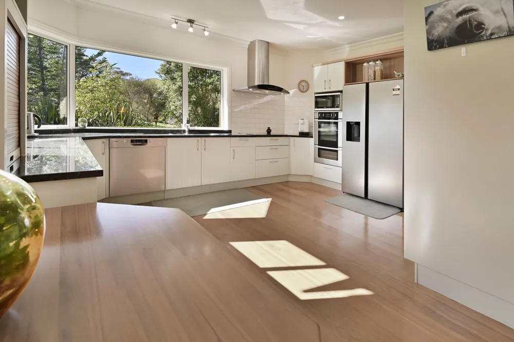 Photos of 132 Tauroa Road