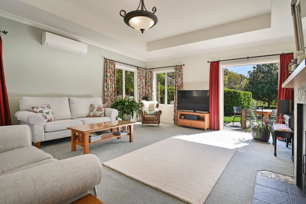 Photos of 132 Tauroa Road