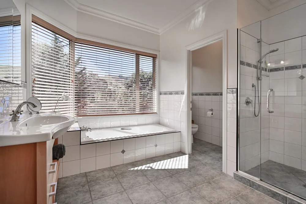 Photos of 132 Tauroa Road