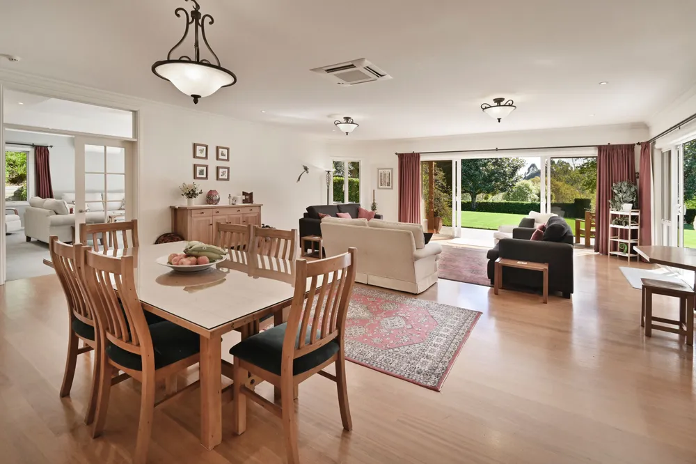 Photos of 132 Tauroa Road