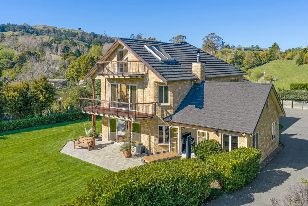 Photos of 132 Tauroa Road