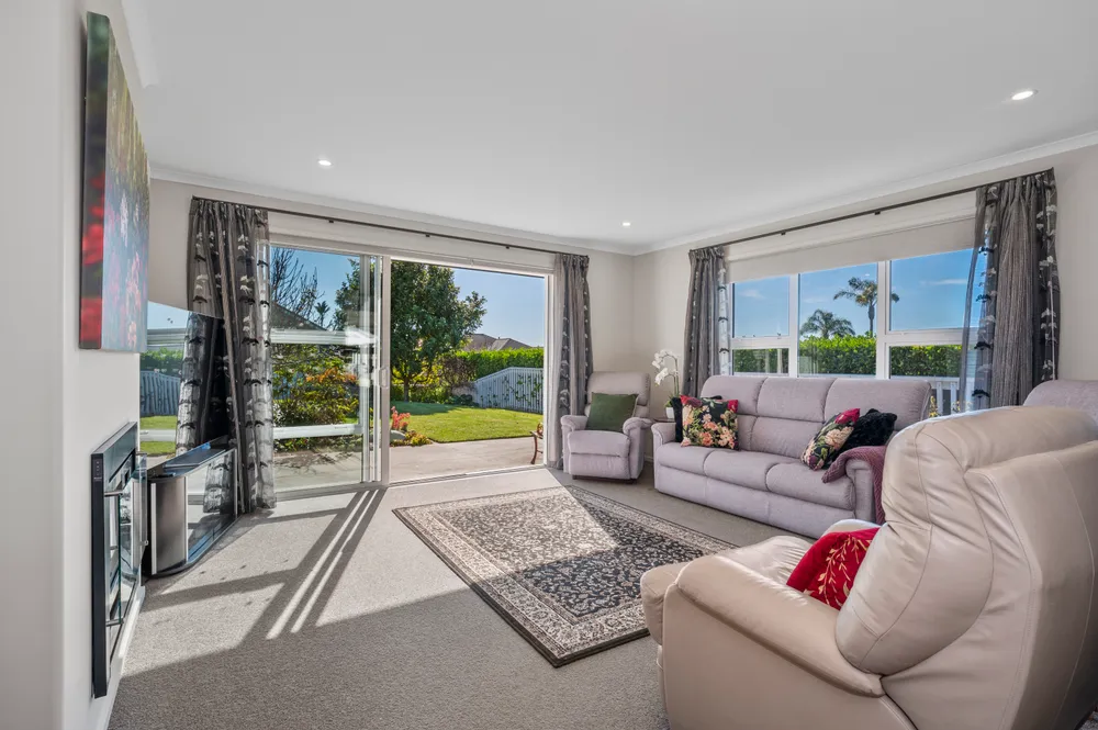 Photos of 94 Moffat Road