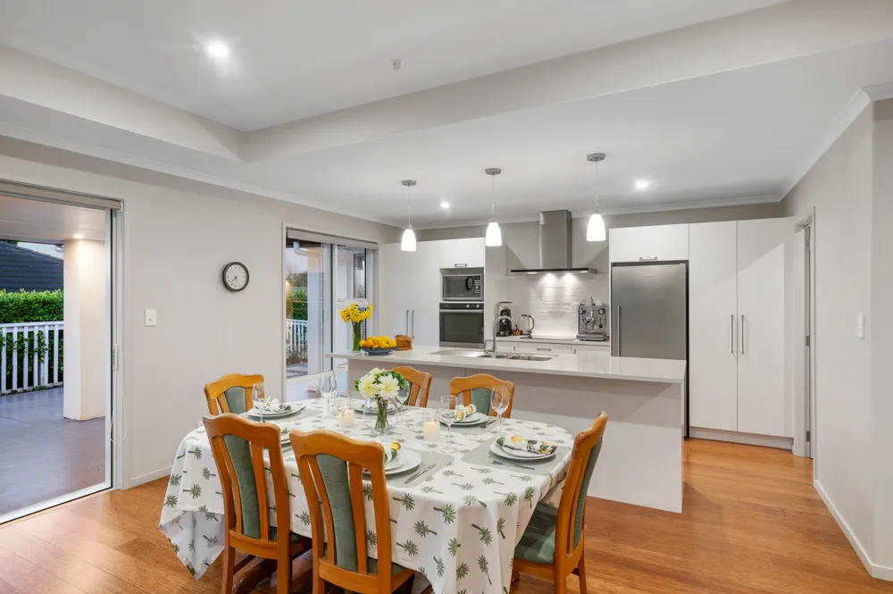 Photos of 94 Moffat Road