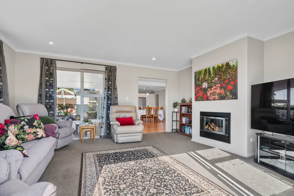 Photos of 94 Moffat Road