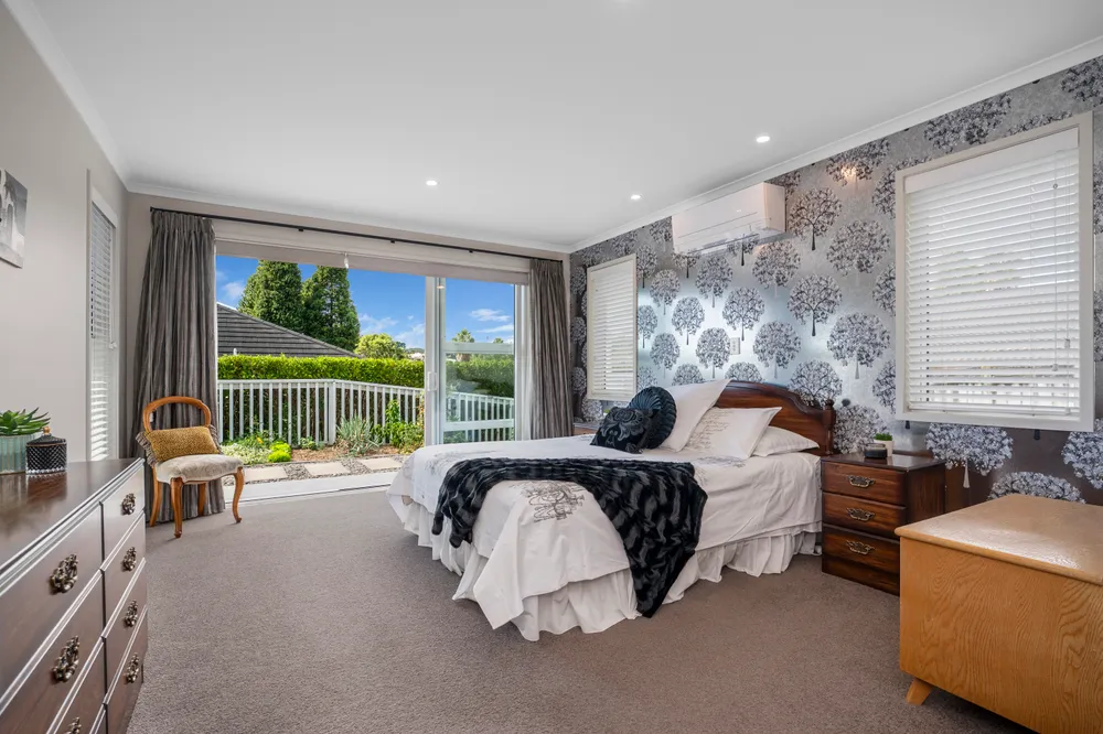 Photos of 94 Moffat Road