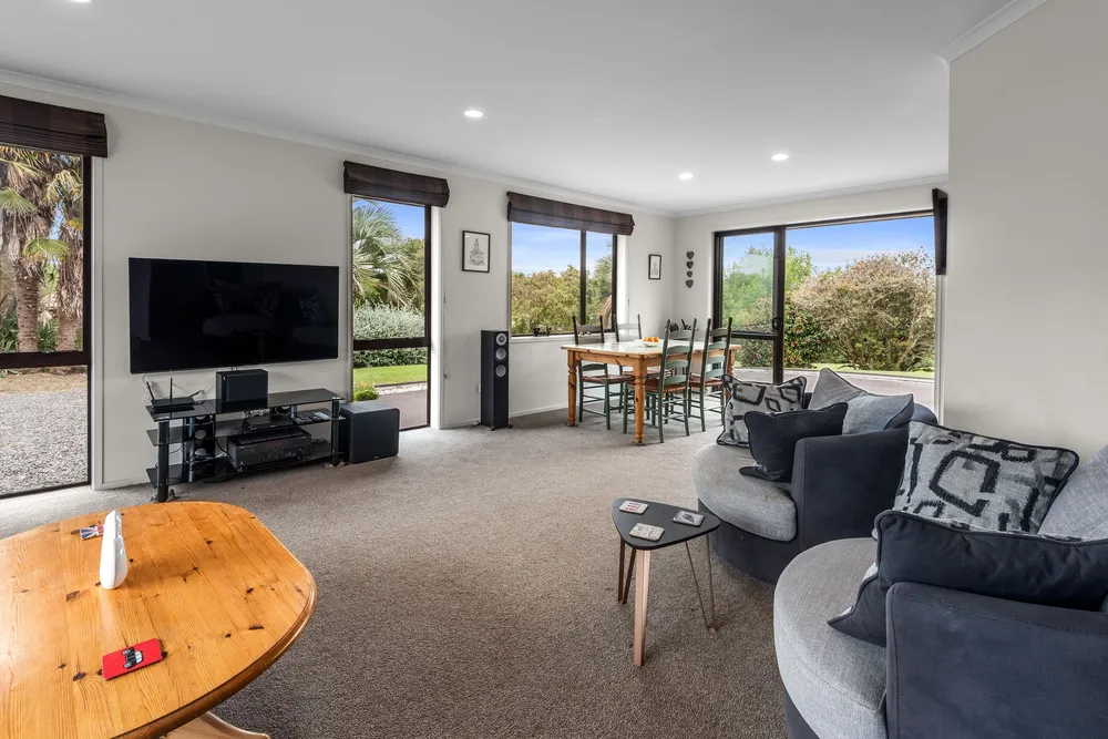 Photos of 183 McLennan Road