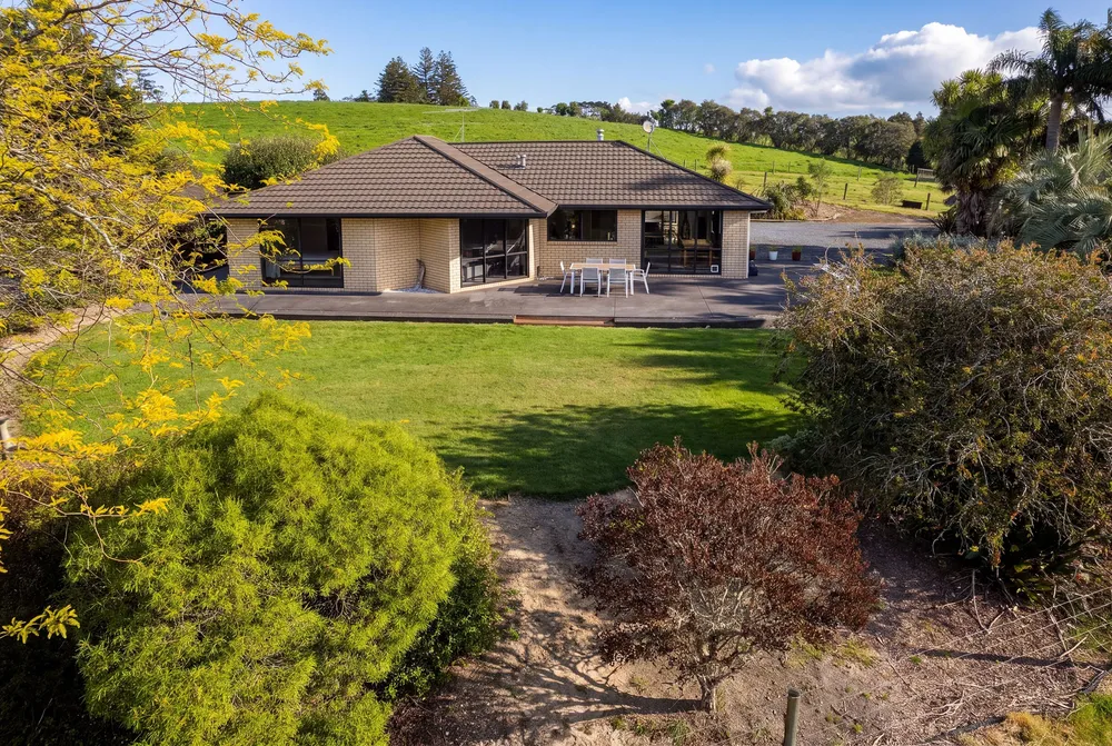 Photos of 183 McLennan Road