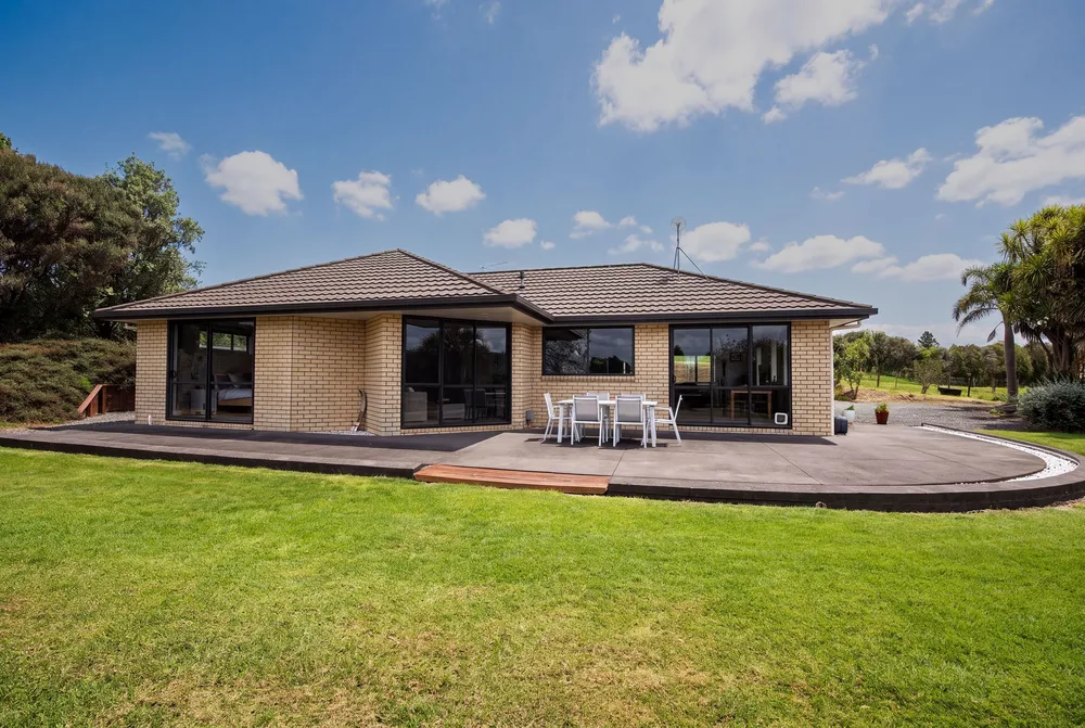 Photos of 183 McLennan Road