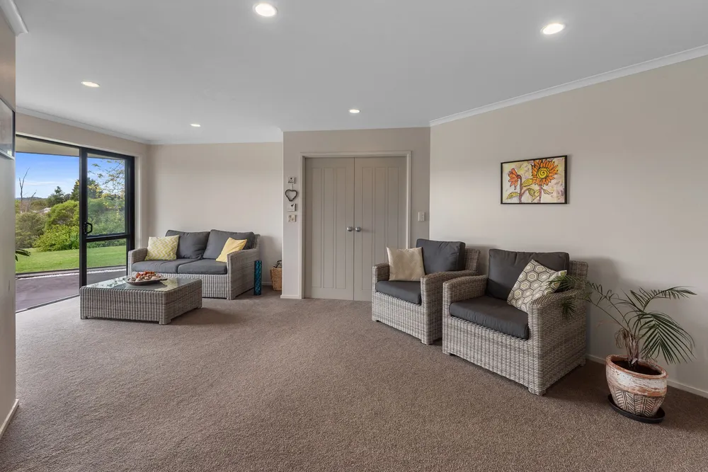 Photos of 183 McLennan Road
