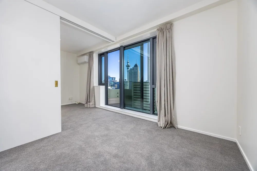 Photos of 11E/14 Waterloo Quadrant