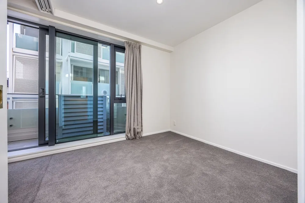 Photos of 11E/14 Waterloo Quadrant