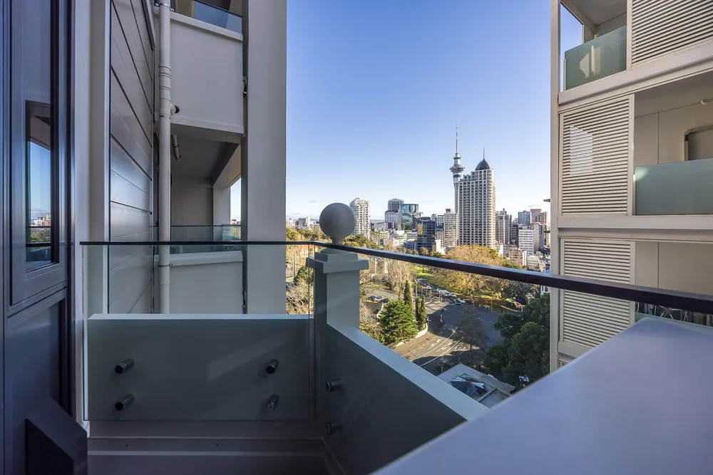 Photos of 11E/14 Waterloo Quadrant