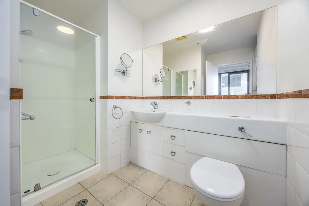 Photos of 11E/14 Waterloo Quadrant
