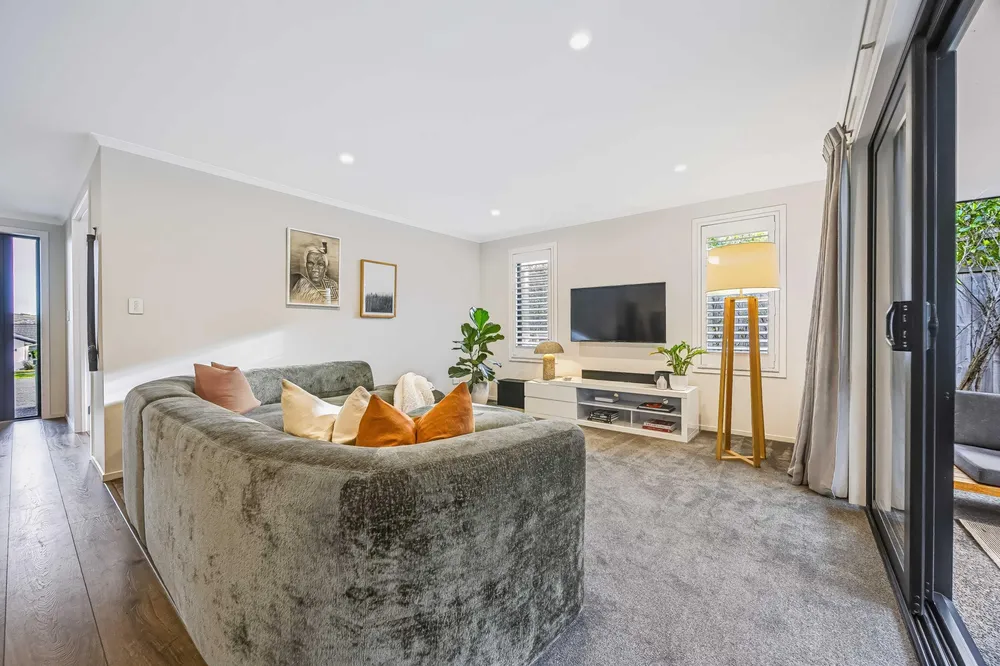 Photos of 37 Raithburn Terrace
