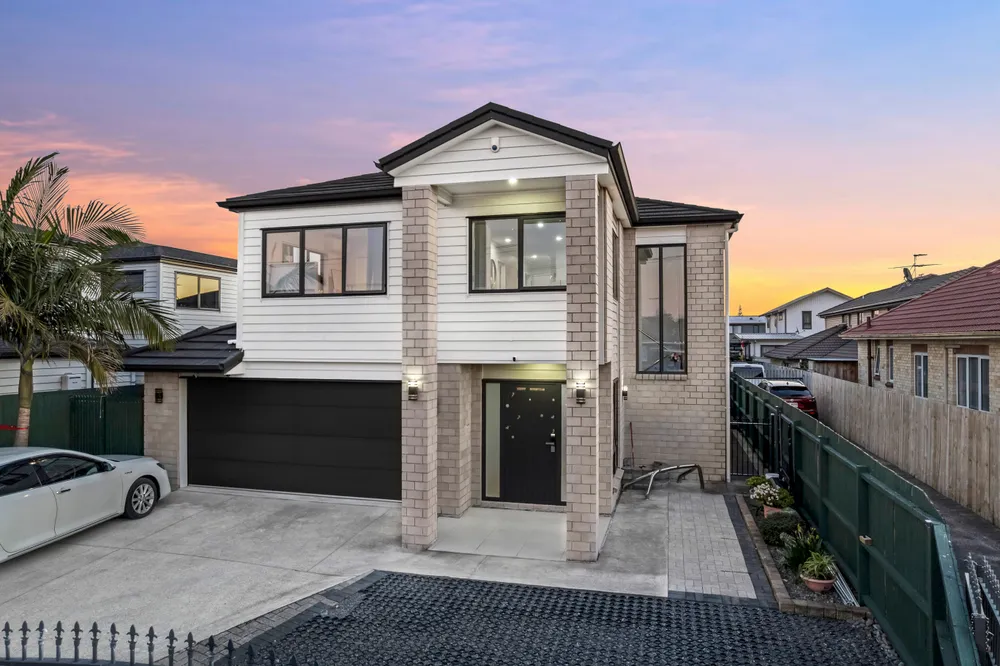 Photos of 15B Seymour Avenue