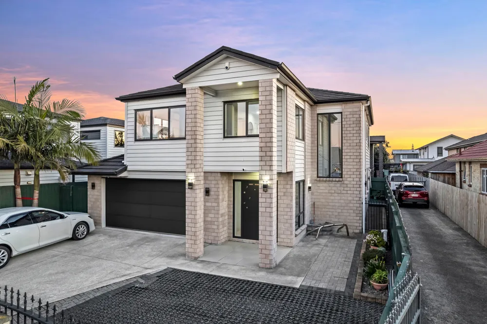 Photos of 15B Seymour Avenue