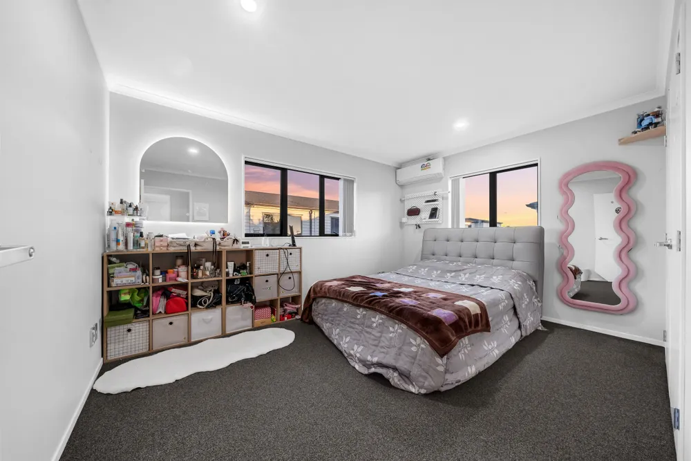 Photos of 15B Seymour Avenue