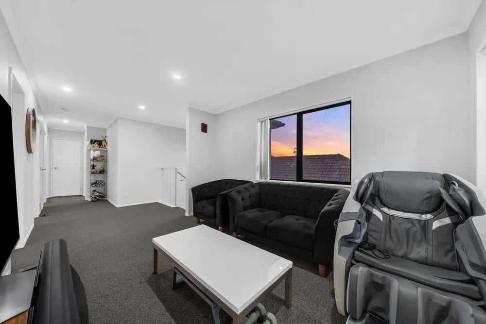 Photos of 15B Seymour Avenue