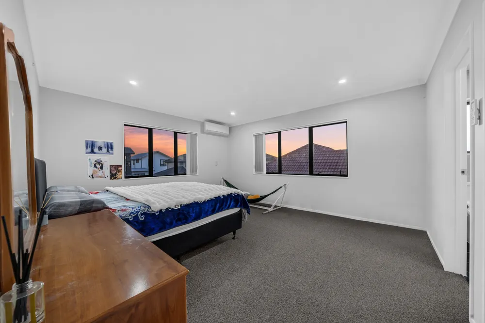 Photos of 15B Seymour Avenue