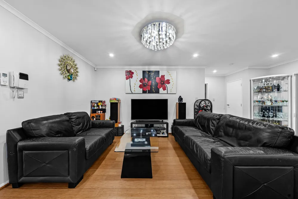 Photos of 15B Seymour Avenue