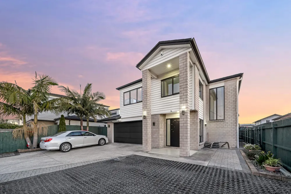 Photos of 15B Seymour Avenue
