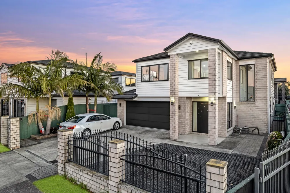 Photos of 15B Seymour Avenue