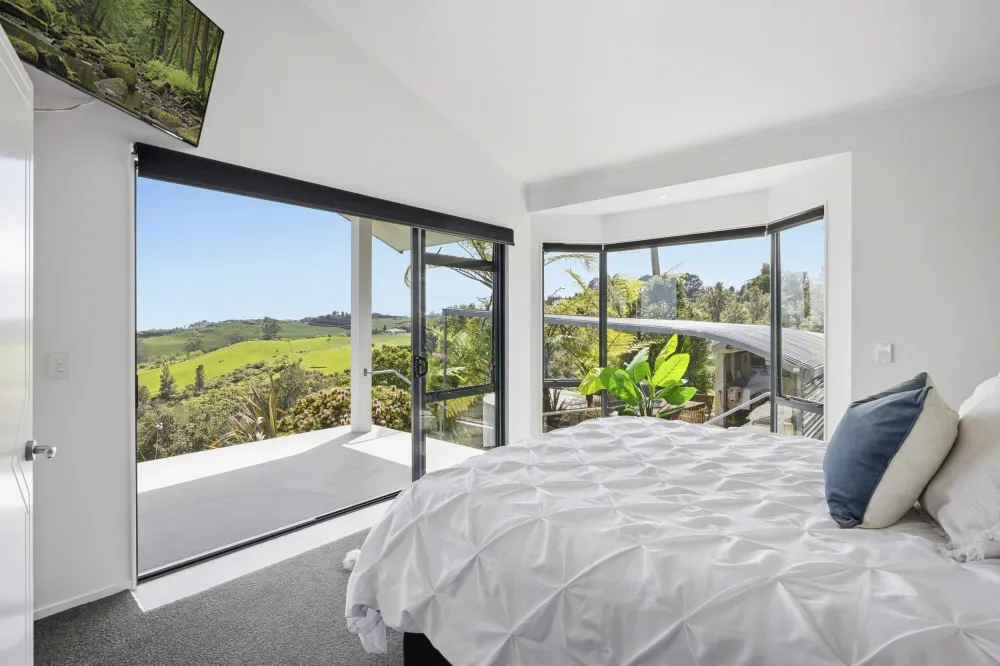Photos of 857B Upper Ohauiti Road