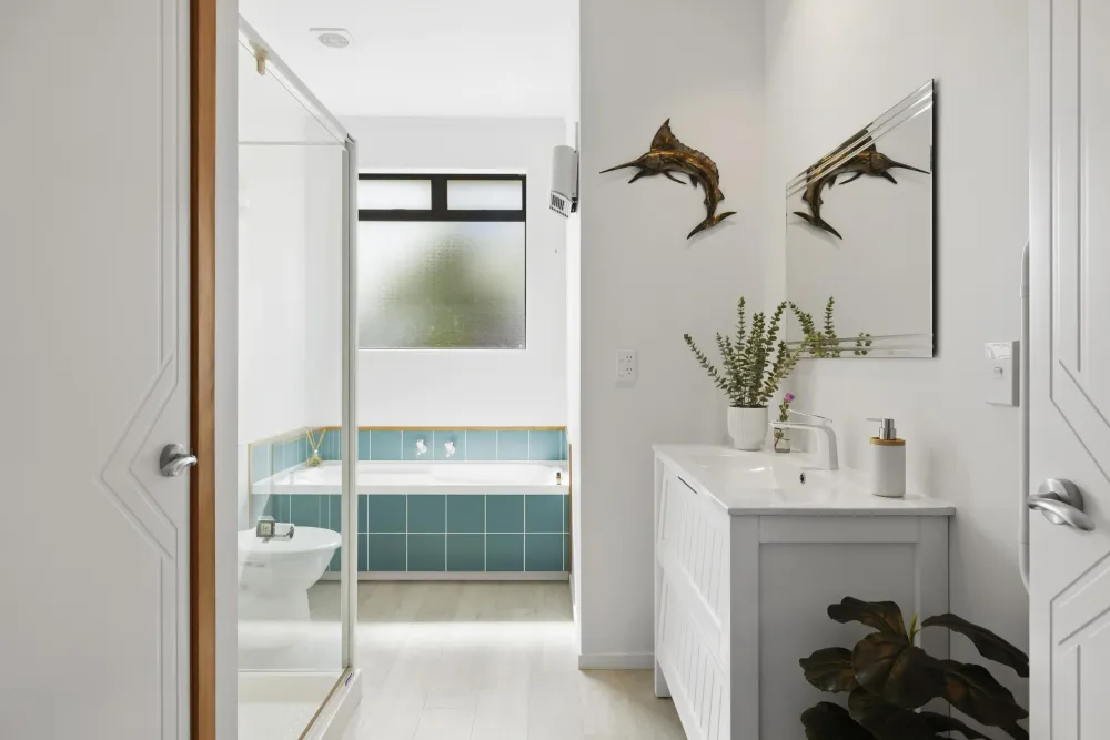 Photos of 857B Upper Ohauiti Road