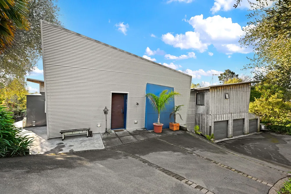 Photos of 13 Willow Brook Lane