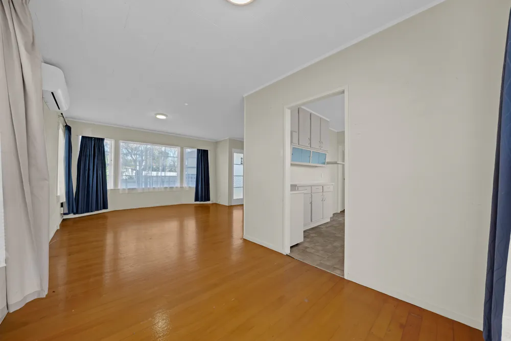 Photos of 27 Astor Place