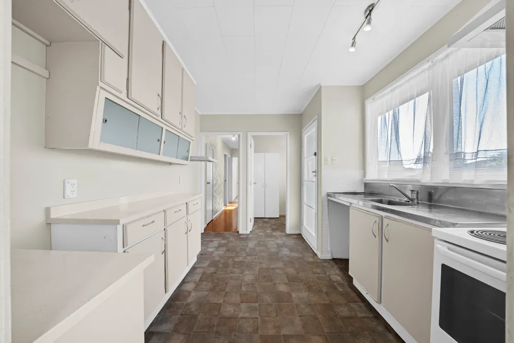 Photos of 27 Astor Place