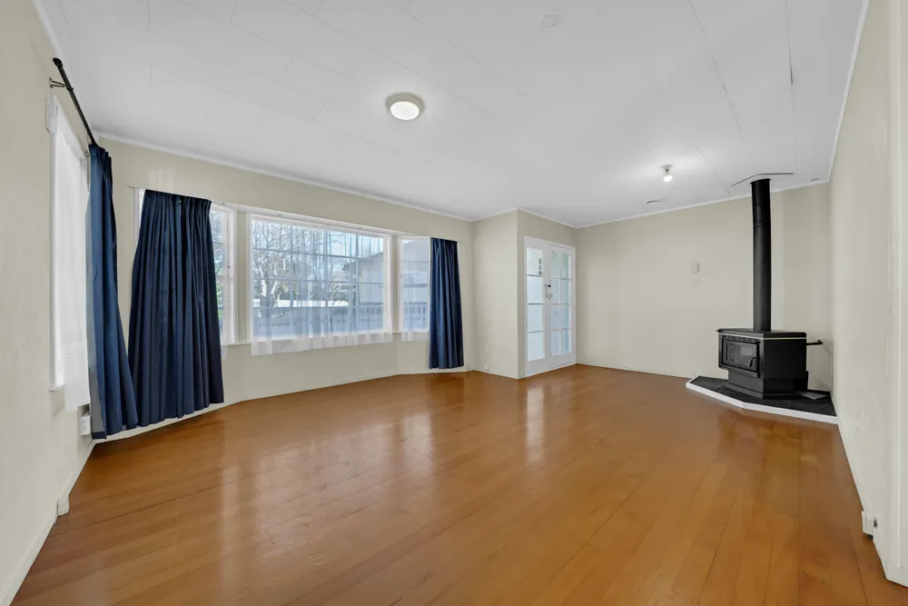 Photos of 27 Astor Place