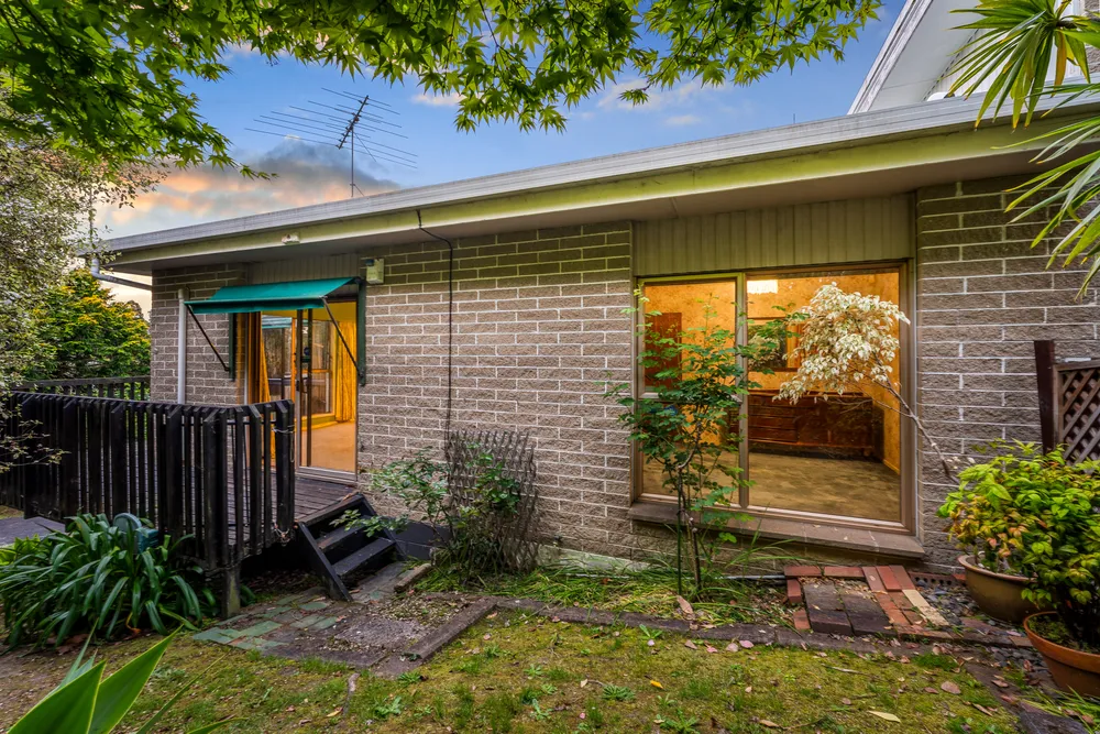 Photos of 2/11 Ayton Drive