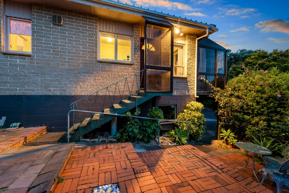 Photos of 2/11 Ayton Drive