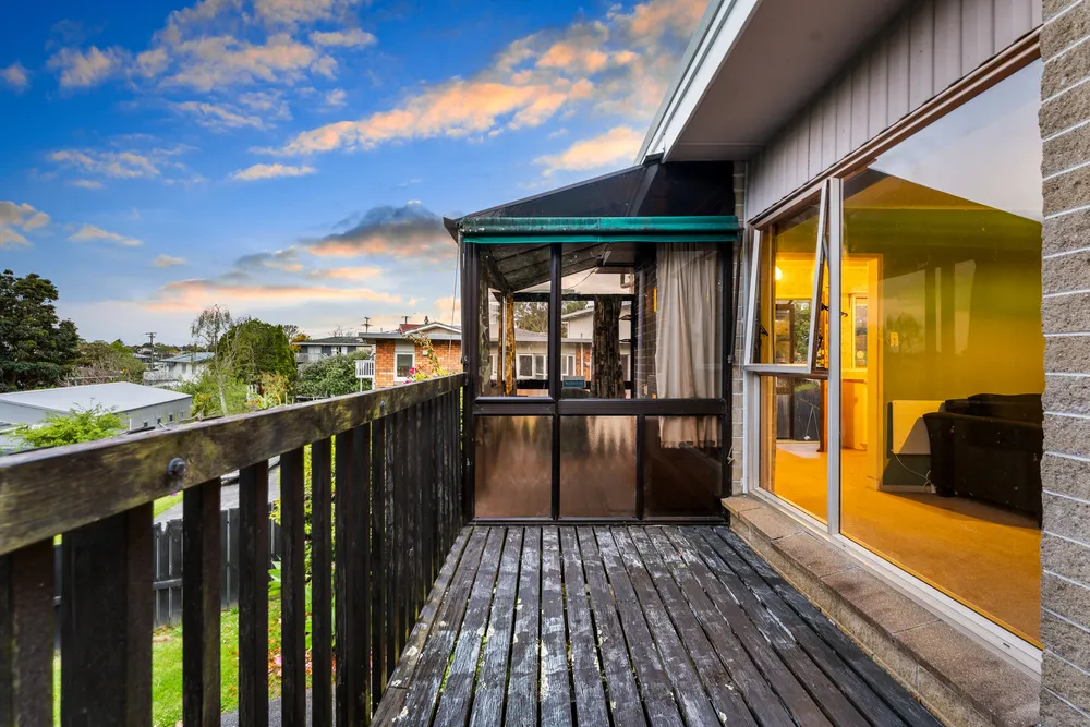 Photos of 2/11 Ayton Drive